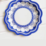 Elegant royal tea party tableware - 1