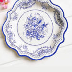 Elegant royal tea party tableware - 2